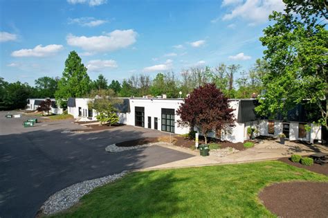 201 375 Pheasant Run Newtown Pa 18940 Loopnet