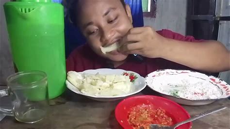 Mukbang Ubi Singkong Sama Kelapa Parut Asin Youtube