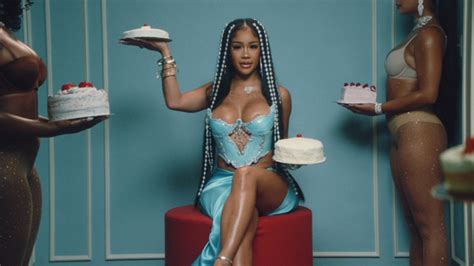 BIRTHDAY De Saweetie YG Tyga Na Apple Music