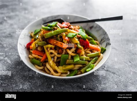 Vegan Mixed Vegetables Stir Fry With Udon Noodles Healthy Plant Based