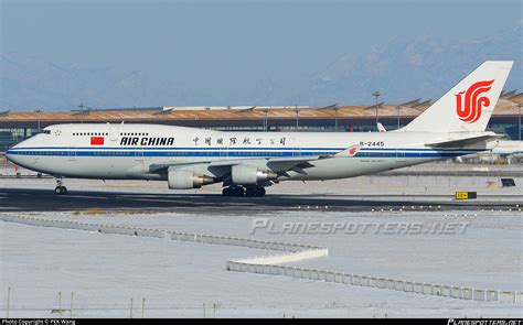 B 2445 Air China Boeing 747 4J6 Photo By PEK Wang ID 1530043