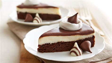 Chocolate Tuxedo Cream Cheesecake