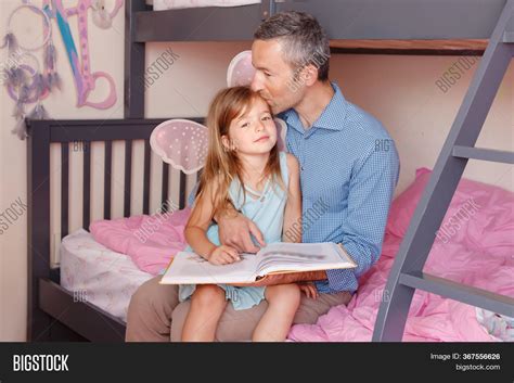 Father Daughters Girl Image And Photo Free Trial Bigstock