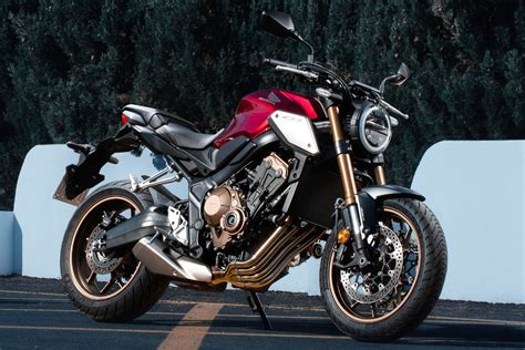 A Gazeta Honda Cb R E Cbr R Ganham Novas Cores E Grafismos