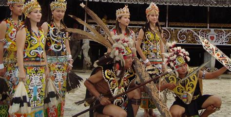 Bujangsenang Suku Dayak Kalimantan Barat