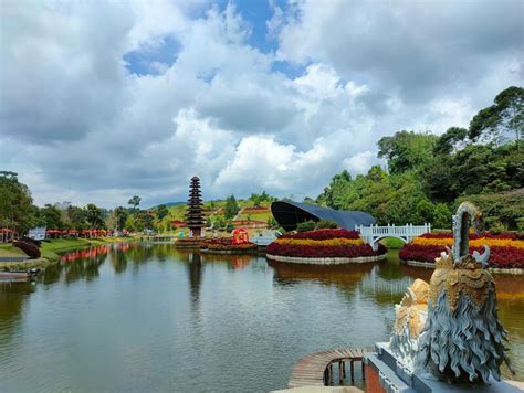 Taman Lembah Dewata Pesona Bali Di Lembang Bandung Nativeindonesia