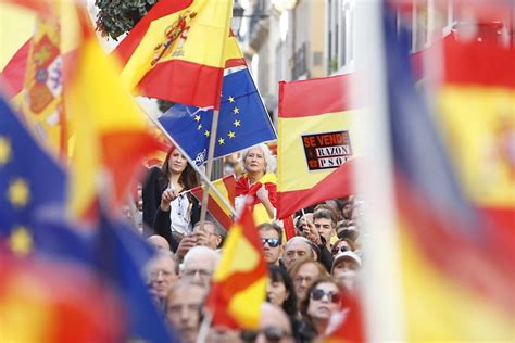 La droite espagnole dans la rue contre Pedro Sánchez