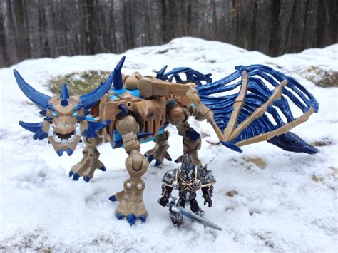 World Of Warcraft Mega Bloks Sindragosa And The Lich King Review Bricks