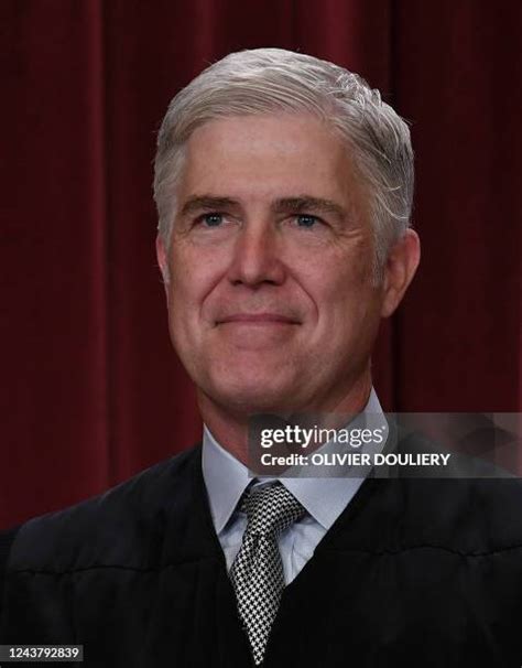 1,930 Supreme Court Justice Neil Gorsuch Stock Photos, High-Res ...