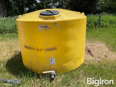 1250 Gallon Poly Tank Agriculture Bigiron
