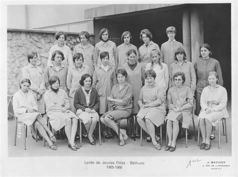 Photo de classe 1ère m2 de 1966 Lycée De Jeunes Filles De Béthune