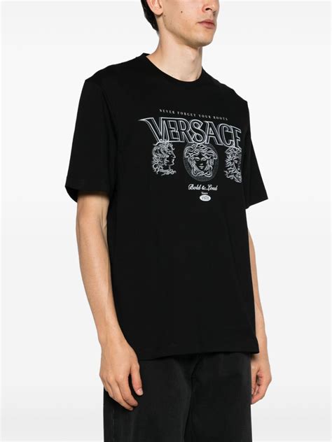 Versace Playera Con Logo Estampado Negro Farfetch Mx