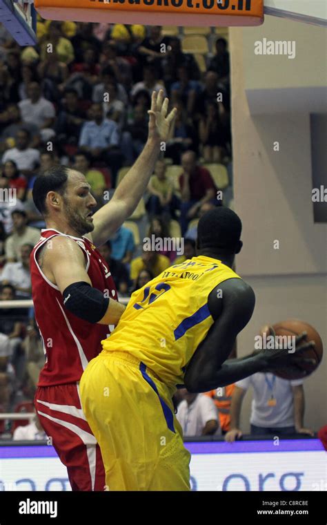 Basketball Team Hi Res Stock Photography And Images Alamy