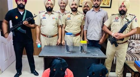 Mohali Two Men Of Lawrence Bishnoi Gang Arrested Sas Nagar Mohali