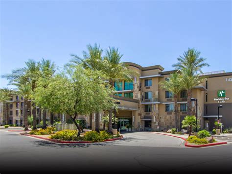 North Scottsdale Hotel | Holiday Inn & Suites Scottsdale North - Airpark