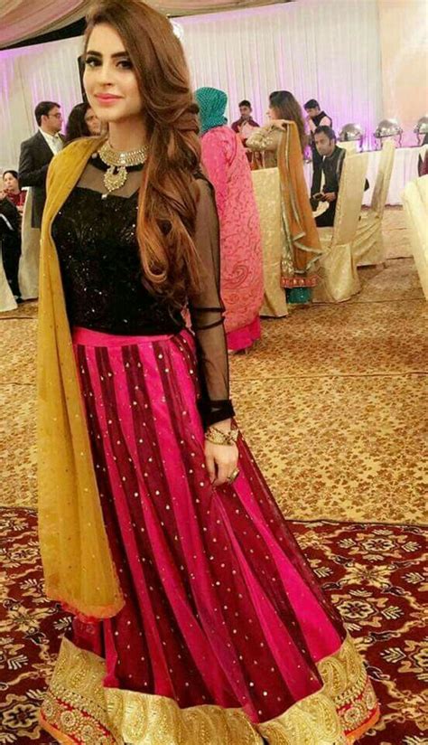 Pin By Haniya Malik On Pakistan Indian Actors Pakistani Wedding