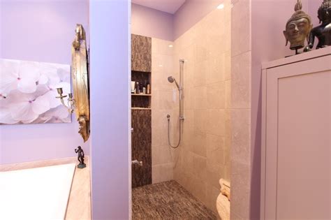 Walk In Shower With Accent Tile And Shampoo Cubbies Eclectic