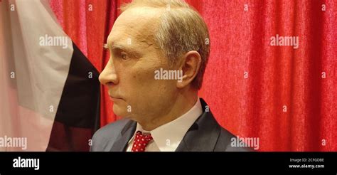 Vladimir putin angry hi-res stock photography and images - Alamy