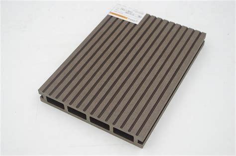 Robust Durable Eco Friendly Wpc Decking Green Composite Decking For