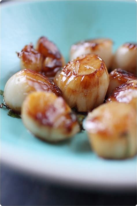 Noix de Saint Jacques marinées en sucré salé et papaye chefNini