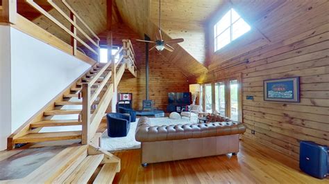 Dusty S Hill Country Cabin Matterport D Showcase