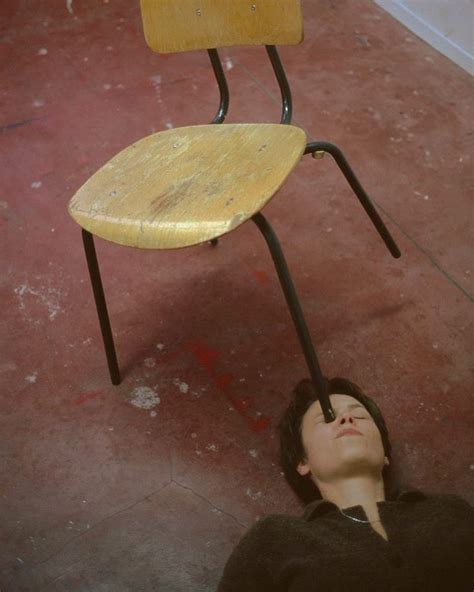 Erwin Wurm One Minute Sculpture 1997 Sanat Fotoğrafçılığı Soyut