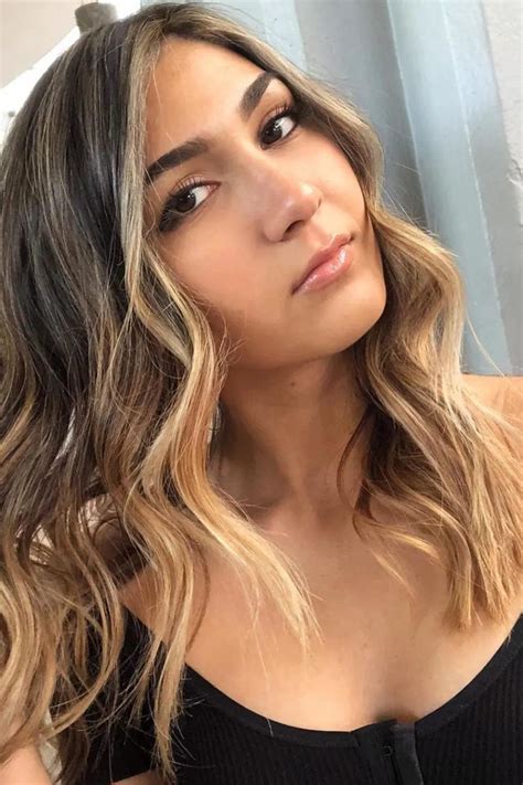 Looks Morenos Balayage Para Un Glamour De Bajo Mantenimiento In Balayage Brunette