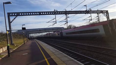 390 Passes Lichfield Trent Valley 22 12 2016 YouTube