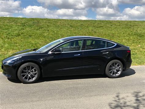 Tesla Model 3 Sr Ab 89 Euro Mieten In Bremen Miet Eauto De