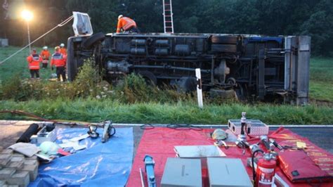 Lkw Fahrer In Bissendorf Schwer Verletzt Noz