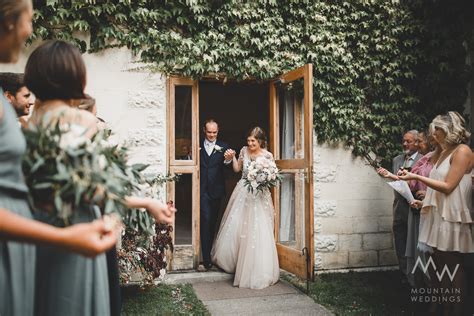 Thomas Brown Art Gallery Queenstown Mountain Weddings Nz