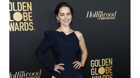 Emilia Clarke Told She D Disappoint Fans If She Didn T Do Nude Scenes Days