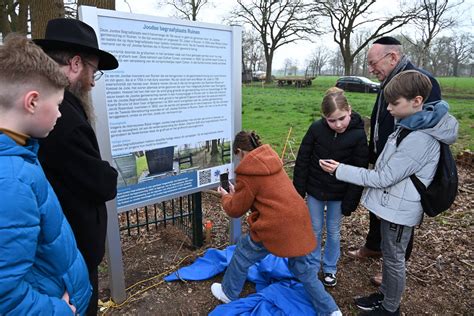 Fotos Wie Weet Waar De Joodse Begraafplaats Van Ruinen Ligt Oozo Nl