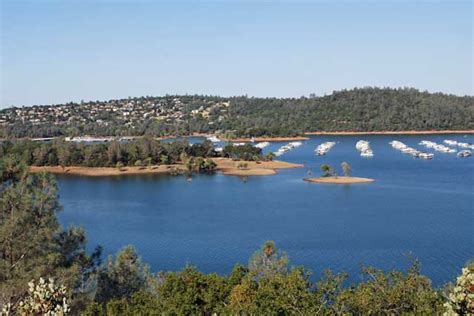 Lake Oroville Boating | Marinas | Houseboats