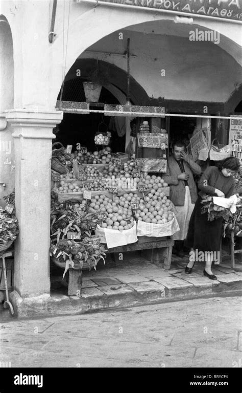 Griechenland Grecia Ein Obst Und Gem Seladen Auf Korfu