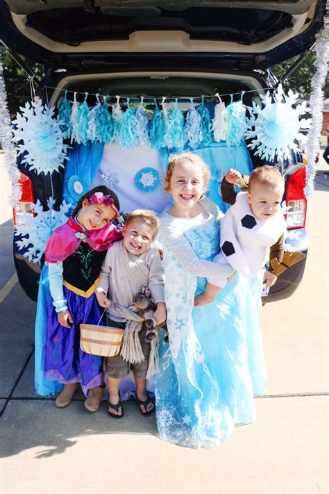 Frozen Themed Trunk Or Treat At Home With Natalie