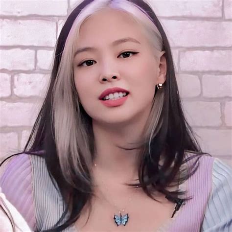 Jennie Kim HYLT Era Blonde Hair With Bangs Blackpink Dyed Hair