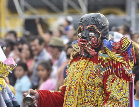 La Danza Del Carnaval De Los Negritos De Huanuco Peru Con M Scaras Se