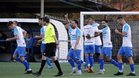 El Cidade De Ribeira Se Mide Al Pontevedra B En El Trofeo De Las Festas