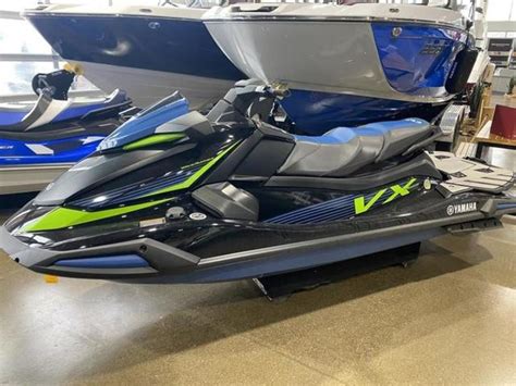 New 2024 Yamaha Waverunners Waverunner VX Deluxe With Audio 55066 Red