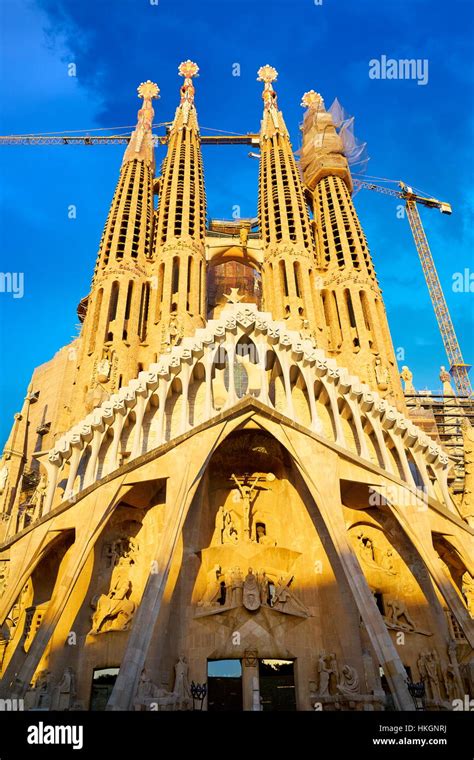 Sagrada Familia Exterior Hi Res Stock Photography And Images Alamy