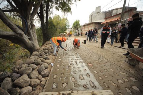 Supervisa Roberto Cabrera Obras Por M S De Mdp En El Barrio De La