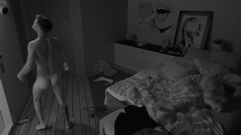 Auscaps Tom Tuck Nude In Aussie Shore Boat Party From Hell