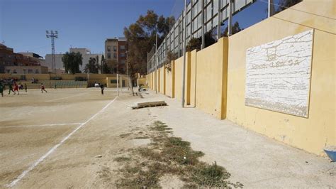 La Despedida De La Ad Parador De Su Viejo Campo En Im Genes