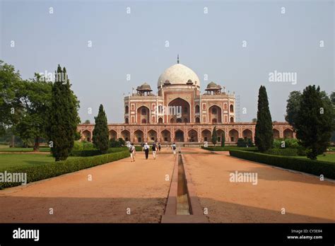 Humayun S Tomb Hmayun Ka Maqbara Is The Tomb Of The Mogul Emperor