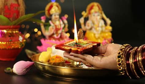 Guide On Diwali Puja Vidhi And Things Needed For Diwali Puja