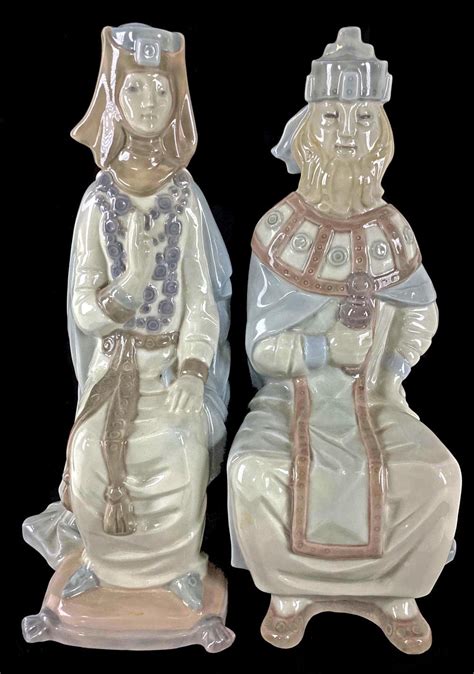 Lot 2 Lladro Porcelain Medieval King And Queen Figures