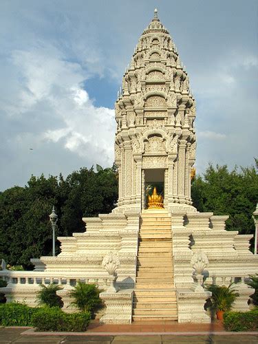 Stupa Kantha Bopha Silver Pagoda Phnom Penh Cambodia Flickr