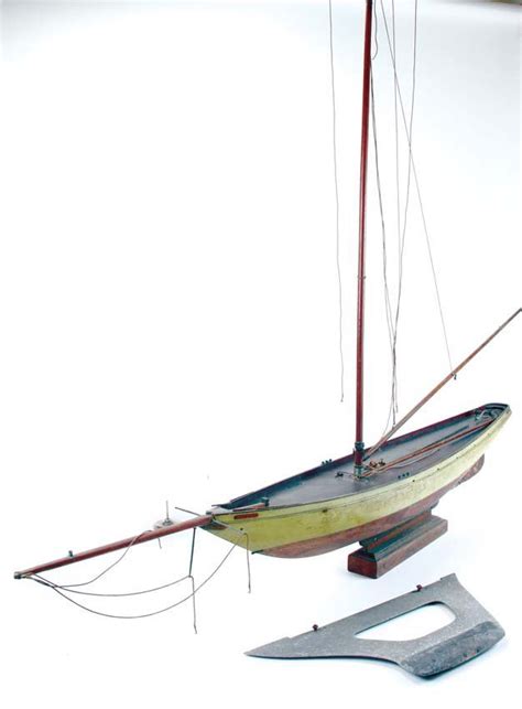 A 10 Rater 1896 Prize Winning Pond Yacht The Comet Maquette