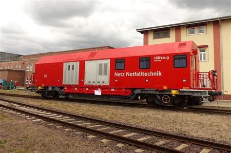 DB Netz Notfalltechnik Hilfszug Halle Saale D DB 99 80 9370 057 8